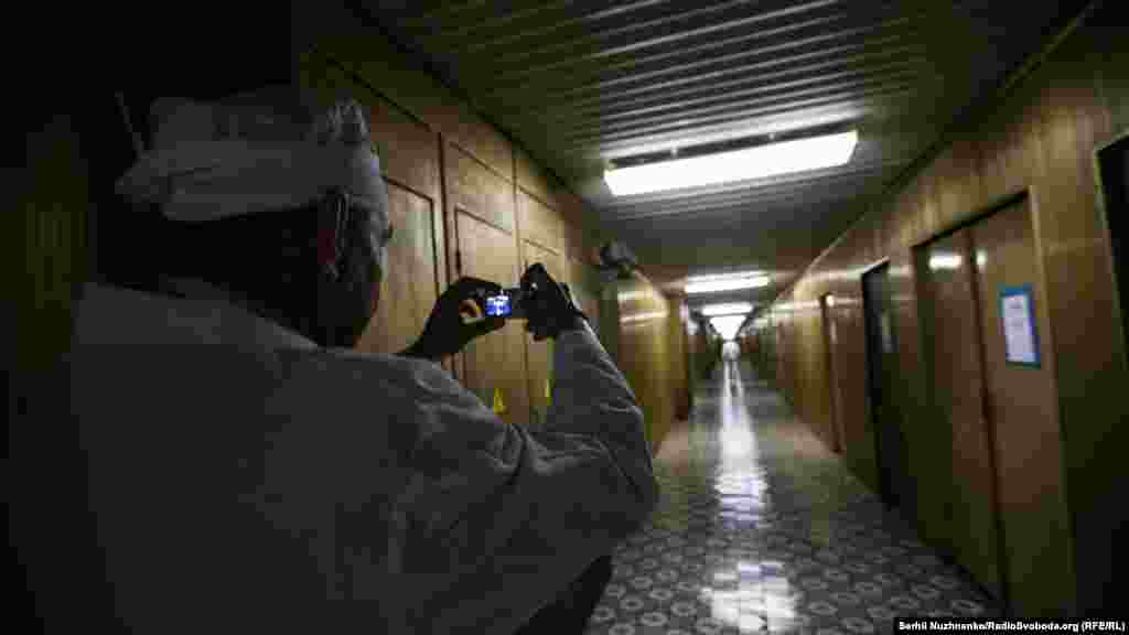 Чернобыль АЭС-інің "алтын дәлізі". Бұл дәліз барлық блоктарды, соның ішінде жарылған 4-бөлімді де басқа блоктармен жалғайды.