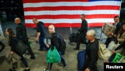 Вызваленыя палітвязьні на тэрыторыі амбасады ЗША ў Вільні. 11 верасьня 2025 году