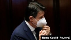 Италиянын премьер-министри Жузеппе Конте. 21-апрель, 2020-жыл.