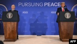 Cei doi președinți, Donald Trump și Vladimir Putin, au făcut o declarație comună de presă după summitul din Alaska din 15 august 2025.