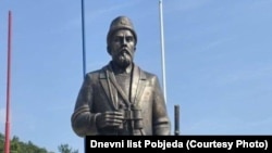 Spomenik Pavlu Đurišiću postavljen u selu Zaostro kod Berana, 7.avgust 2025.