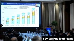 Кыргызстандын бириктирилген бюджетинин  (консолидацияланган) динамикасы.  Министрлер кабинетинин жыйынында келтирилген графика.