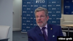 Клиффорд Мэй