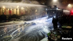 Использование водомета на проспекте Руставели, 29 ноября 2024 года
