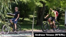 Bicicleta - un mijloc de transport alternativ, dar și un mijloc de relaxare. 