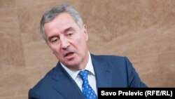 Milo Đukanović na premijerskom satu, foto: Savo Prelević