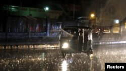 په پېښور کې باران - انځور له ارشيفه