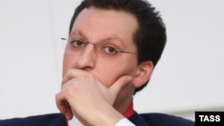 Повідомляється, що Кирило Шамалов придбав віллу у Біарріці в 2012 році 