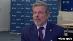 Кліффорд Мей