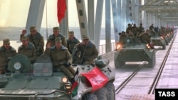 خروج آخرین نیروی نظامی روسیه از افغانستان در سال ۱۹۸۹