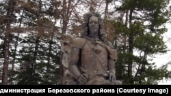 Памятник Меньшикову в Березове
