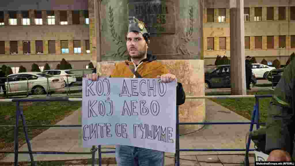 Со протестен марш, кој започна од пред зградата на Министерството за животна средина, попладнево &bdquo;Зелен хуман град&ldquo; и неколку други граѓански инцијативи го изразија незадоволството од екстремното загадувањето на воздухот.