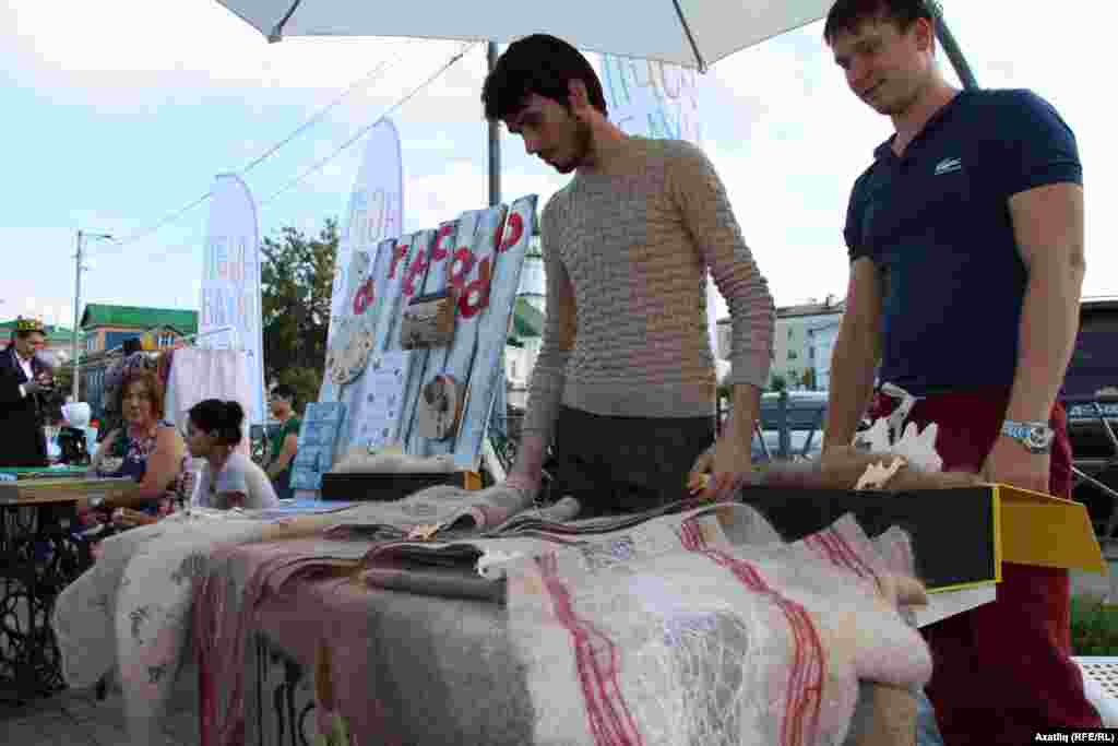 Кәсепчеләр Печән базарында