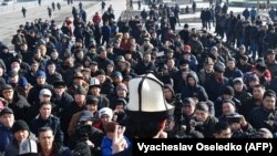 «Кырк уруу жети дубан» кыймылы мыйзамсыз миграцияга каршы өткөргөн митинг. 7-январь, 2019-жыл.