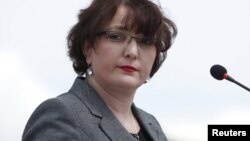 თინათინ ხიდაშელი