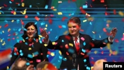 Зоран Міланович cвяткує перемогу на виборах. Загреб, 5 січня 2020 року