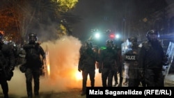 პროევროპული აქციის დაშლა რუსთაველის გამზირზე. 1 დეკემბერი, 2024 წელი