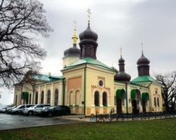 Троїцький Іонинський монастир – православний чоловічий монастир у Києві УПЦ (Московського патріархату). Розташований в історичній частині Києва Звіринець