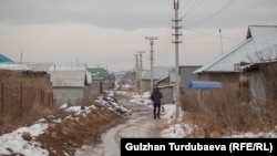 Бишкектин четиндеги конуштардын биринде. Иллюстрациялык сүрөт.