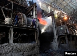 Jedan od najvećih državnih gubitaša, RTB Bor (na fotografiji), Vlada Srbije konačno je prodala kineskoj kompaniji Ziđin za 350 miliona dolara, ali je generalni direktor Blagoje Spaskovski već deset godina na čelu te firme