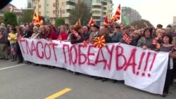 Илјадници на граѓанскиот марш предводен од опозицијата