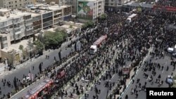 Procesiunea funerară din Iran a început sâmbătă dimineața în Piața Revoluției din Teheran.