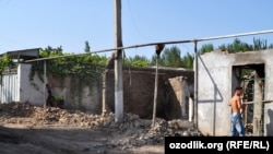 "Бүлөң жайрап, үй-жайың бүт өрттөнүп, кан какшаган кезиң күбө эмеспи"