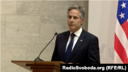 Ця додаткова допомога, надана в рамках попередніх вилучень із запасів Міністерства оборони