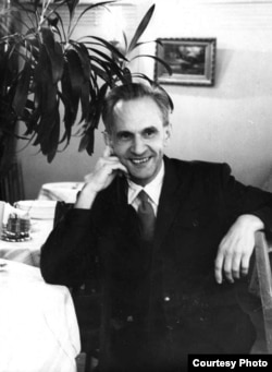 Николай Стефанович.