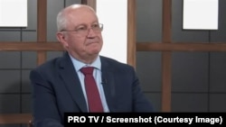 Alexandru Munteanu a povestit, în primul său interviu la ProTV, că Maia Sandu a fost cea care l-a sunat și l-a invitat să conducă Guvernul de la Chișinău.