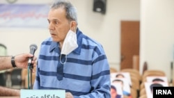 Жамшид Шармахд.