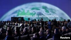 Египет - Генералниот секретар на Обединетите нации Антонио Гутереш, египетскиот претседател Абдел Фатах ал-Сиси и други присуствуваат на климатскиот самит COP27 во Шарм ел-Шеик, Египет, 7 ноември 2022 година. 