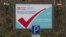 "Қай партиядансыз? Білмеймін, шынымды айтсам". Алматыдағы сайлау учаскелерінің дайындығы