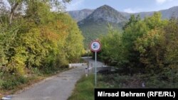 Bosnia and Herzegovina, a smal bridge toward the vilage Kuti near Mostar.