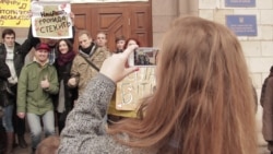 «Якщо The Hardkiss змогли, чому інші не можуть?». У Києві підтримали мовні квоти на радіо (відео)