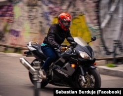 Sebastian Burduja are două motociclete, pe care spune că le conduce ocazional.