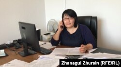 Aktöbe oblast bilim bölüminiň ýolbaşçysynyň orunbasary Nurgül Bertleuowa.