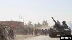 د کندهار ولایت په سپین بولدک ولسوالۍ کې د طالبانو یو ټانک (نن د تلې ۲۳مه)