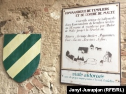 Сүрөттө: чептин планы. Египеттик султан Палестинадан кууп чыккандан кийин тамплиерлер соода-сатыкка өтүп, жомоктогудай байышкан.