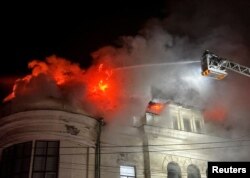 Alegeri, în asemenea condiții? Urmările unui atac rusesc cu drone la Harkov, pe 5 februarie 2025.