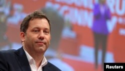 د جرمني د مالیې وزیر لارز کلېنګبایل په برلېن کې د یوې غونډې پر مهال - انځور له ارشیفه.