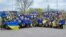 Prizonieri de război ucraineni, după un schimb cu Rusia, 16 aprilie.