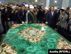 Дөньяның иң зур Коръәне Кол Шәриф мәчетендә тәкъдим ителде