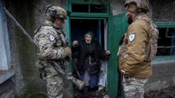 Ukraynada sakinləri təxliyə edən 'ağ mələk'lər