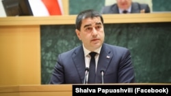 შალვა პაპუაშვილი