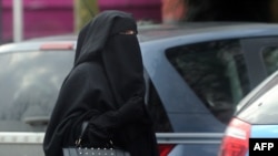 Франциядагы мусулман аял