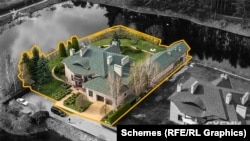 Журналістів зацікавив двоповерховий маєток площею понад 600 квадратних метрів, з території якого є доступ до водойми