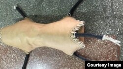 Быйыл өтө турган Көчмөндөр оюнунда улактын ордуна ушундай кайыш тулупту тартуу сунушталганы айтылууда