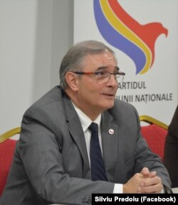 Silviu Predoiu a candidat și la alegerile prezidențiale din noiembrie 2024, când a obținut 0,12% din totalul voturilor valabil exprimate - ultimul dintre cei 14 candidați.