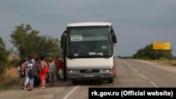 Крымский автобус недалеко от админграницы с Херсонской областью